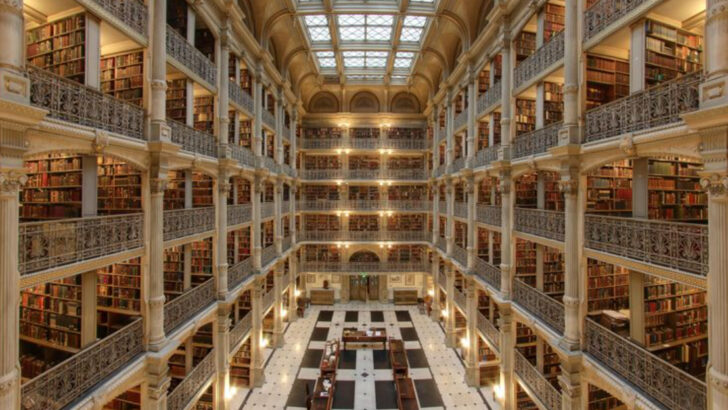 12 U.S. Architectural Gems Inspired by Moorish Palaces & Modern Design