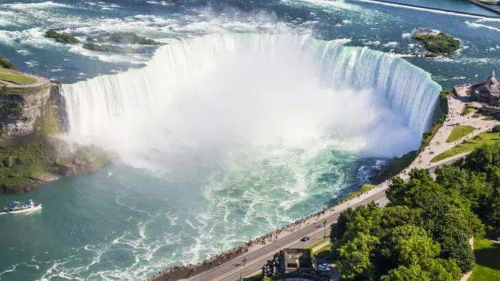 17 Iconic U.S. Attractions Every Kid Should See Before They Grow Up