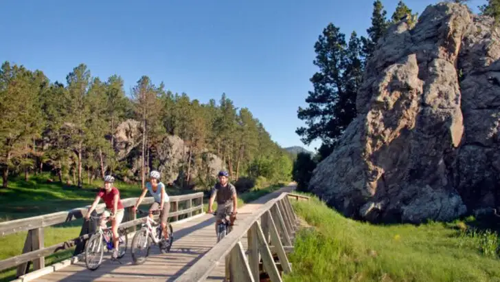 24 Must-Ride U.S. Bicycle Routes That Highlight America’s Underrated Landscapes