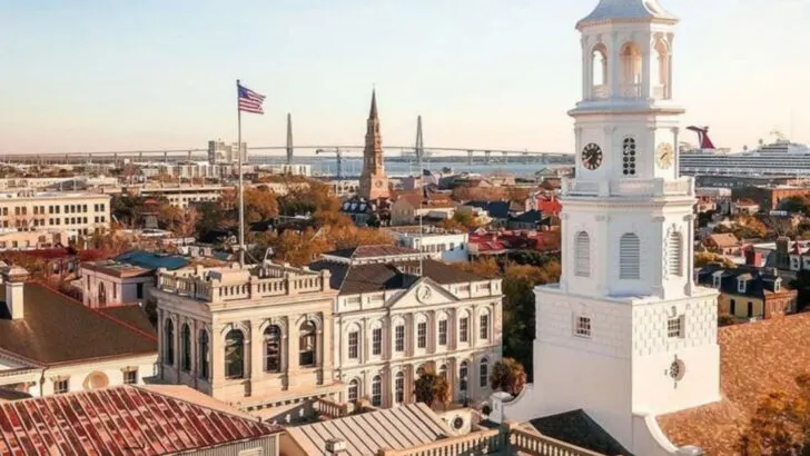 25 US Dream Vacations Where Walking Is the Best Way to Explore