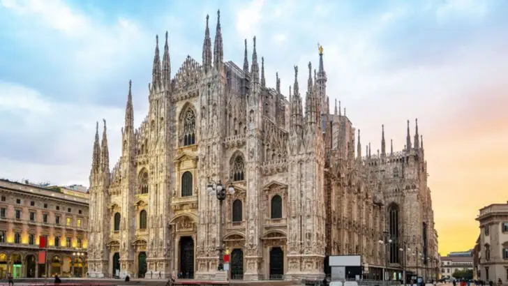 Explore the Beauty of Gothic Architecture at These 20 Iconic Sites