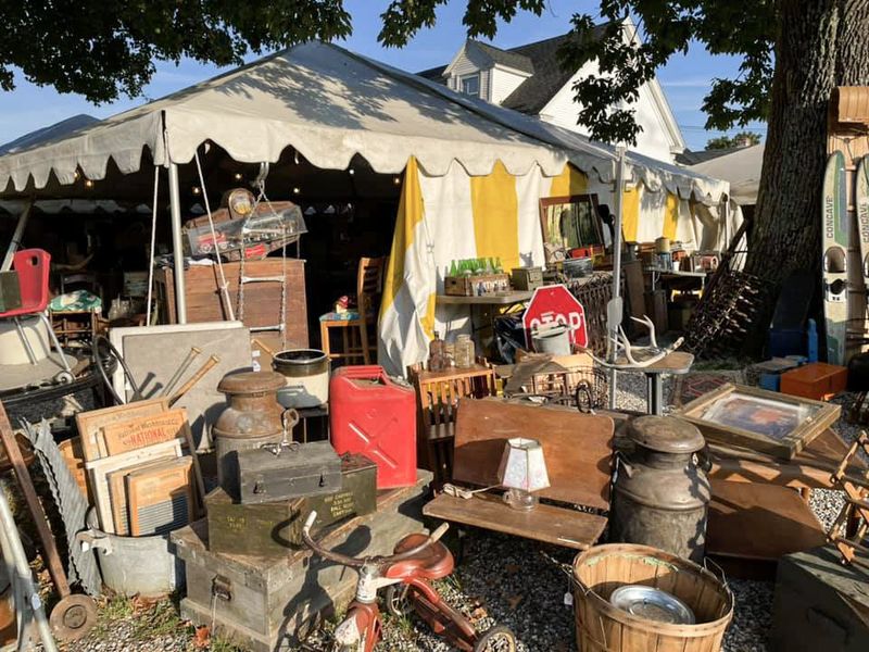 Brimfield Antique Flea Market, Brimfield MA
