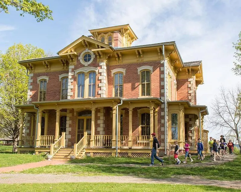 Living History Farms