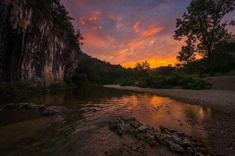 Echo Bluff State Park