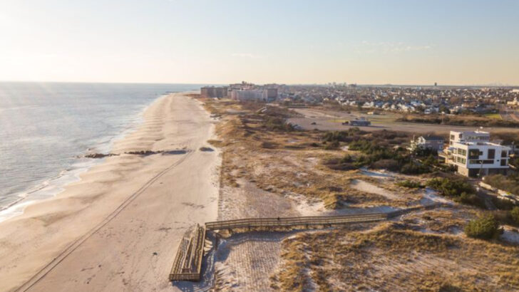 These Are 14 of the Most Dangerous Beaches in America