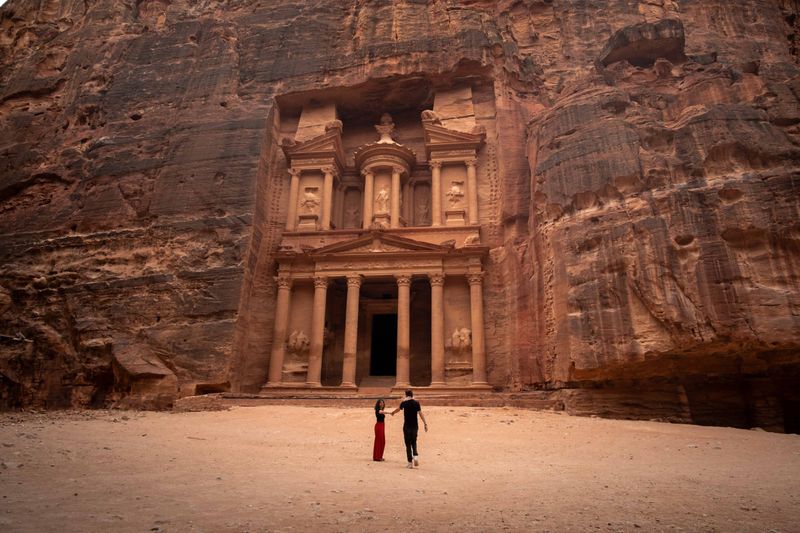 Discover the Beauty of Petra, Jordan