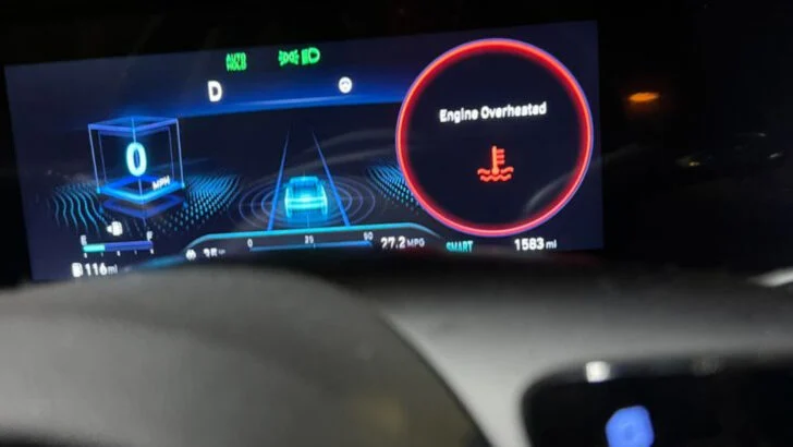 10 Common Road Trip Emergencies and How Experts Say to Handle Them