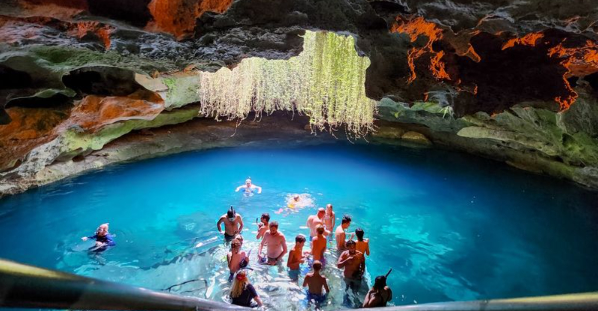 10 Tourist Traps to Avoid in Florida—and 8 Places Locals Actually Love