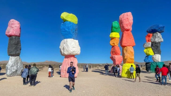 10 overrated Las Vegas attractions to skip and 10 that are actually worth it