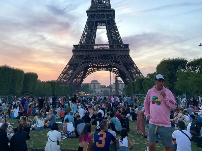 Overcrowded Tourist Spots