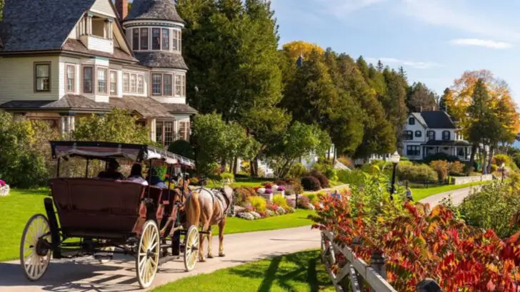11 U.S. Towns With One-Of-A-Kind Transportation You’ll Never Forget