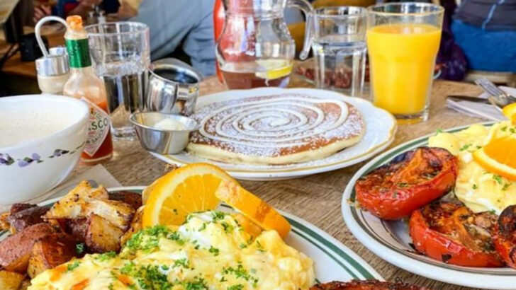 11 Underrated California Breakfast Spots That Don’t Chase Hype (They Just Serve Great Food)