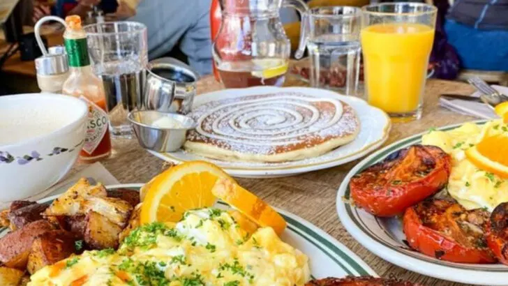 11 Underrated California Breakfast Spots That Don’t Chase Hype (They Just Serve Great Food)