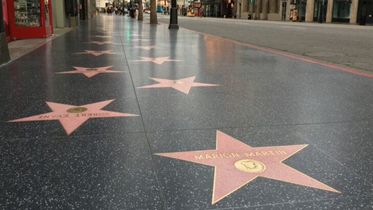 12 American Tourist Attractions That Are Slowly Dying (But Still Charge Full Price)