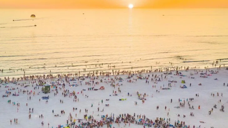 13 Coastal Towns in Florida That Feel Like Stepping Into Summer Every Day