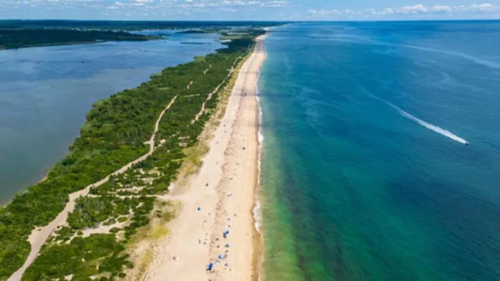 13 Rhode Island Beaches Locals Love (And Visitors Keep Coming Back To)