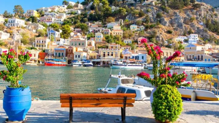 14 Beautiful Greek Cities That Deserve Way More Attention
