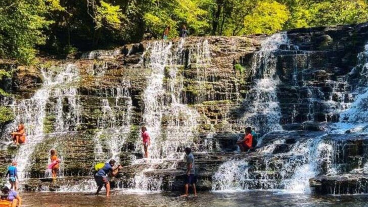 14 Coolest Tennessee Towns For A Summer Vacation In 2025