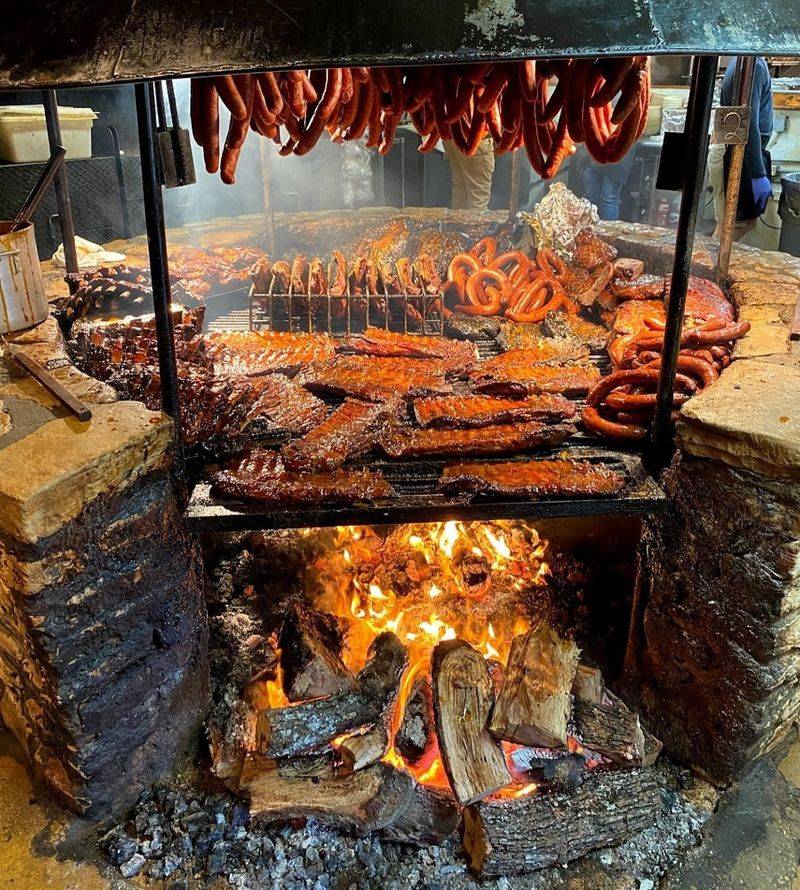 Salt Lick BBQ – Driftwood