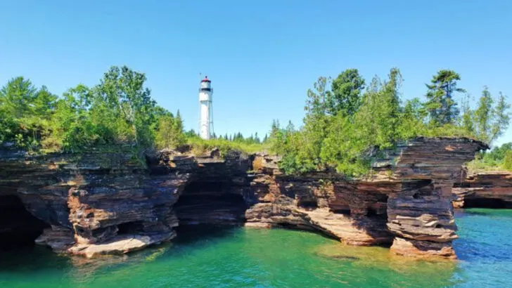 14 Great Lakes Destinations That Are Way More Beautiful Than You’d Expect