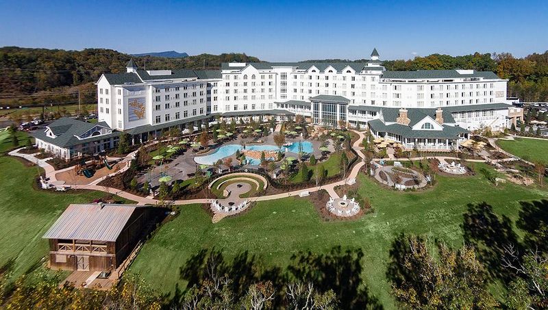 Dollywood's DreamMore Resort and Spa