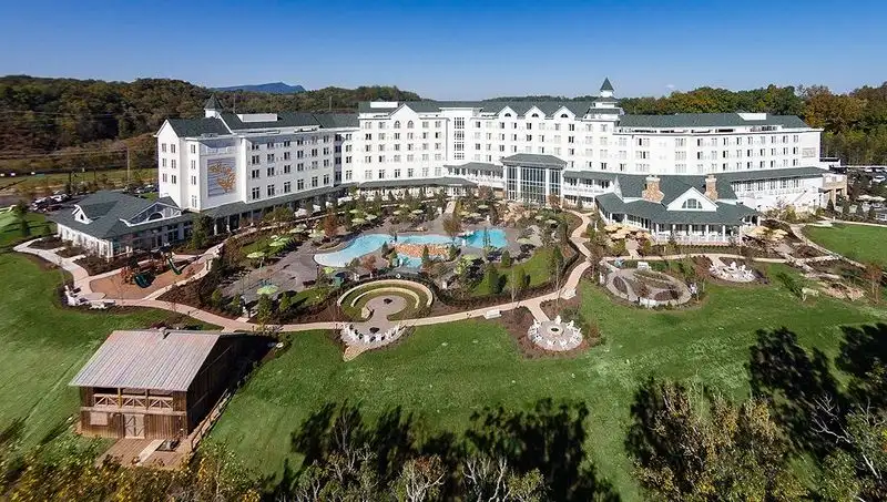 Dollywood's DreamMore Resort and Spa