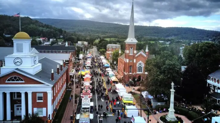 14 Underrated Small Towns In The Alleghenies