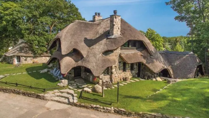 16 charming small towns in Michigan you’ll want to visit at least once