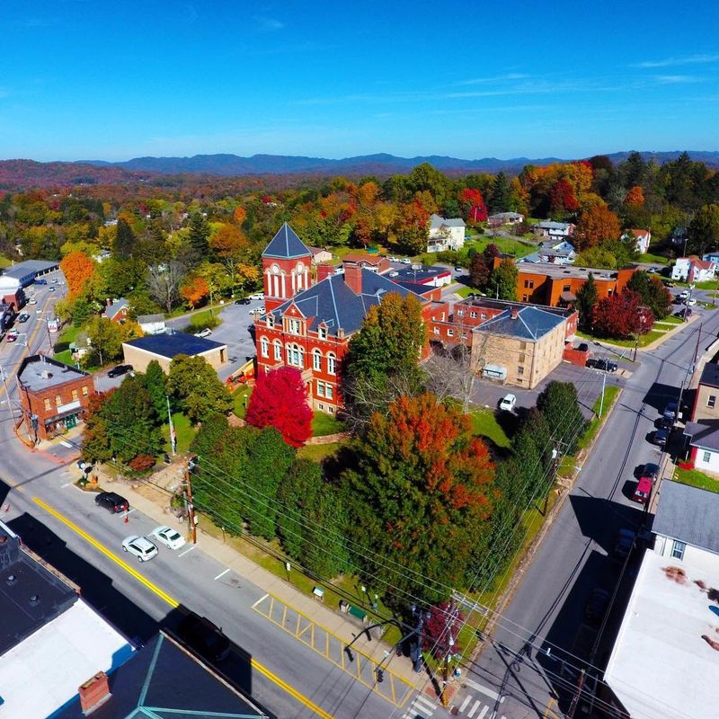 17. Shepherdstown, West Virginia – Old Trees and Porch Plants