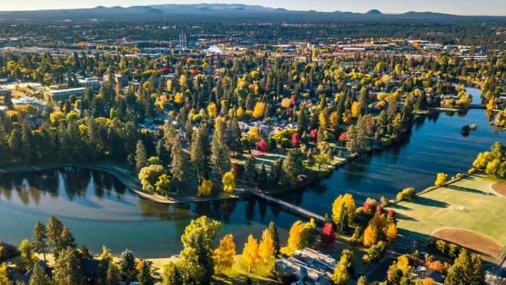 17 Charming Mountain Towns That Capture the Soul of the Pacific Northwest