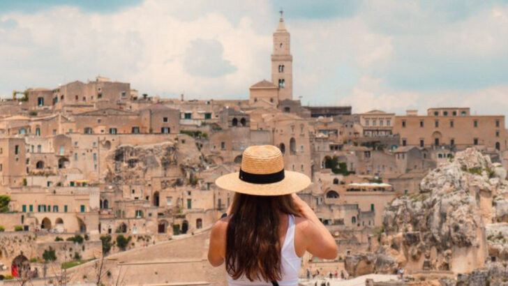 17 Tips Americans Can Effortlessly Blend in While Traveling in Europe