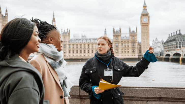 17 Warning Signs You Should Never Ignore When Traveling Abroad