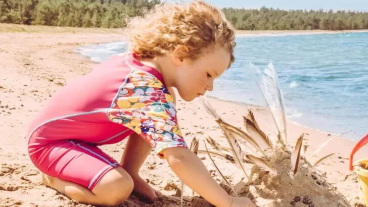 18 Useful Items That Make Beach Days with Kids Way Easier