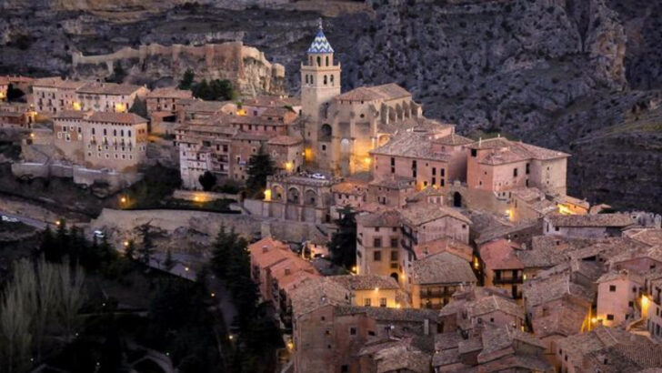 19 Underrated Destinations That Give You the Same Experience Without the Tourists Crowds
