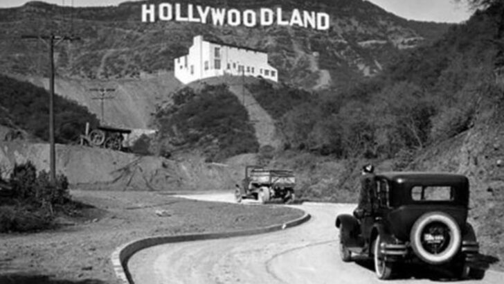 20 Old Photos of Iconic U.S. Landmarks Before They Became Tourist Hotspots