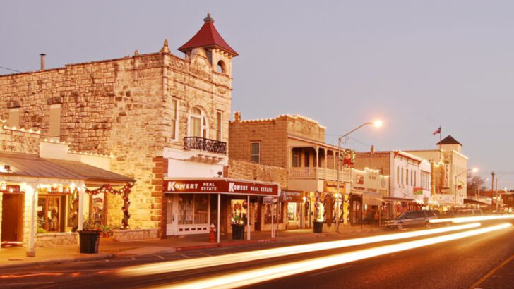 22 Beautiful U.S. Towns Tourists Keep Missing — But Shouldn’t