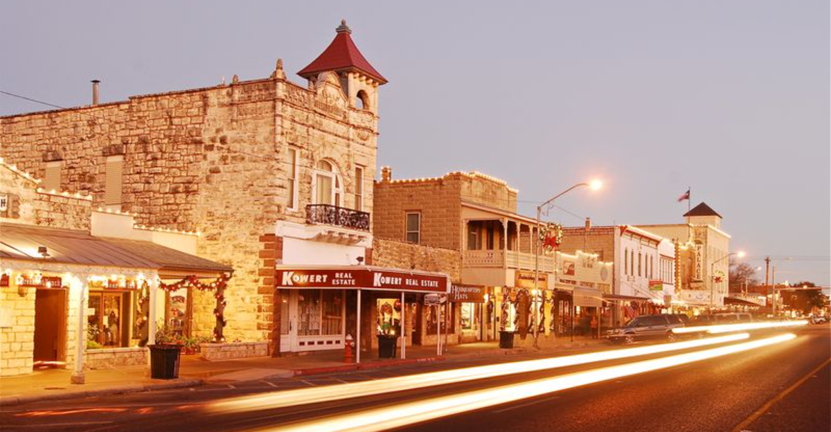 22 Beautiful U.S. Towns Tourists Keep Missing — But Shouldn’t