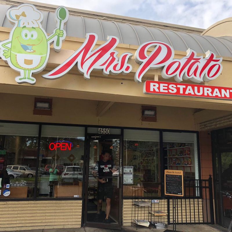 Mrs. Potato Restaurant Kirkman Road