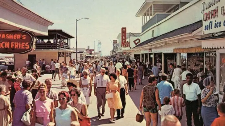 7 East Coast Vacation Towns Everyone Used To Visit (And the 7 That Replaced Them)