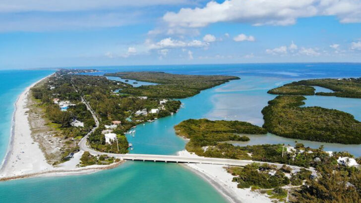 7 U.S. Beach Towns You Might Want to Skip (and 7 Better Picks)
