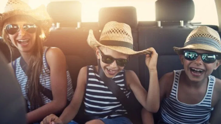 9 Ways to Make a Long Drive Feel Shorter (Even With Small Kids in the Backseat)