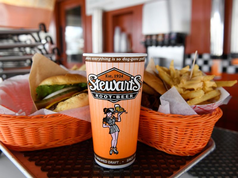 Stewart’s Root Beer Drive‑In