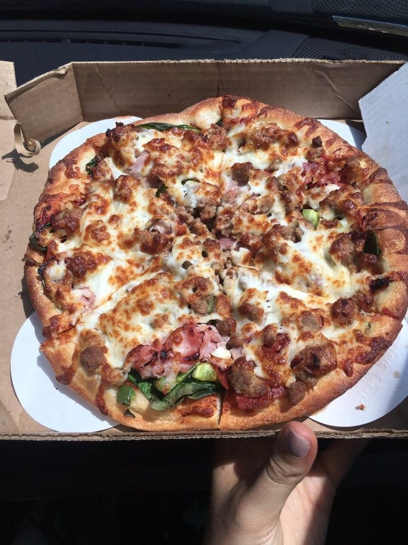 Mama D’s Pizza