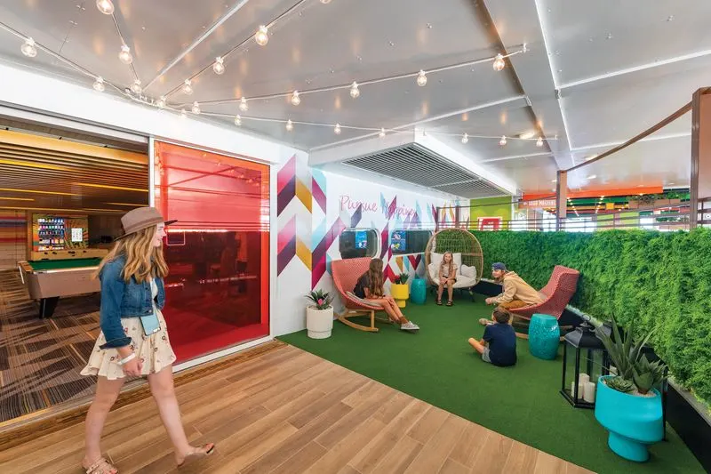 Social 020 – Hangout Spot for Teens