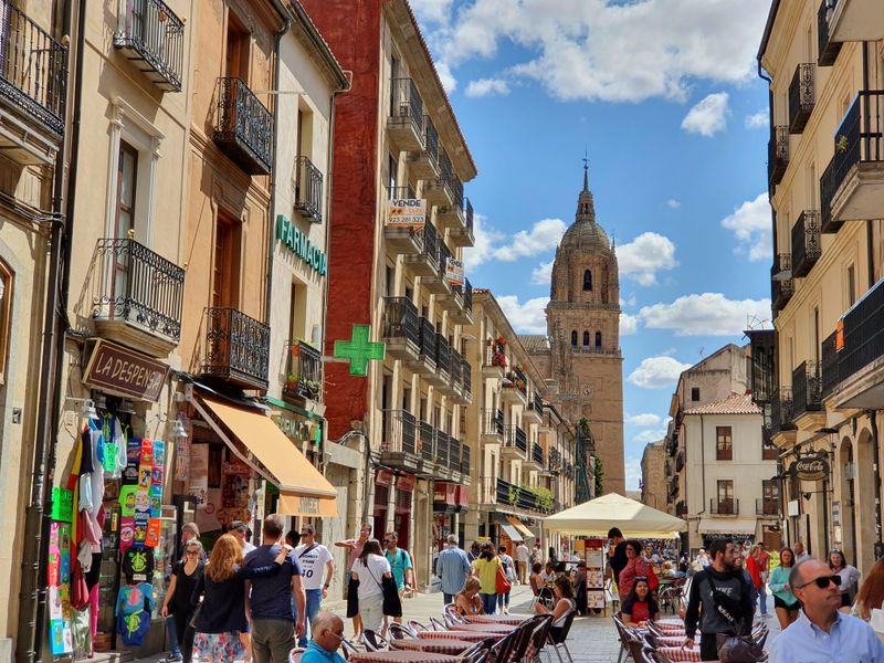 Salamanca – Student Life Meets Spanish Customs