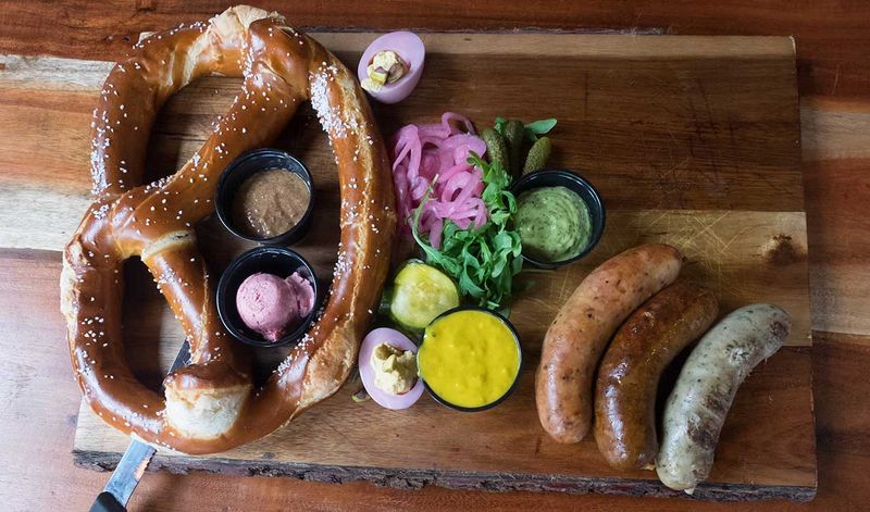 Bahnhof WVrsthaus & Biergarten (Huntington, West Virginia)