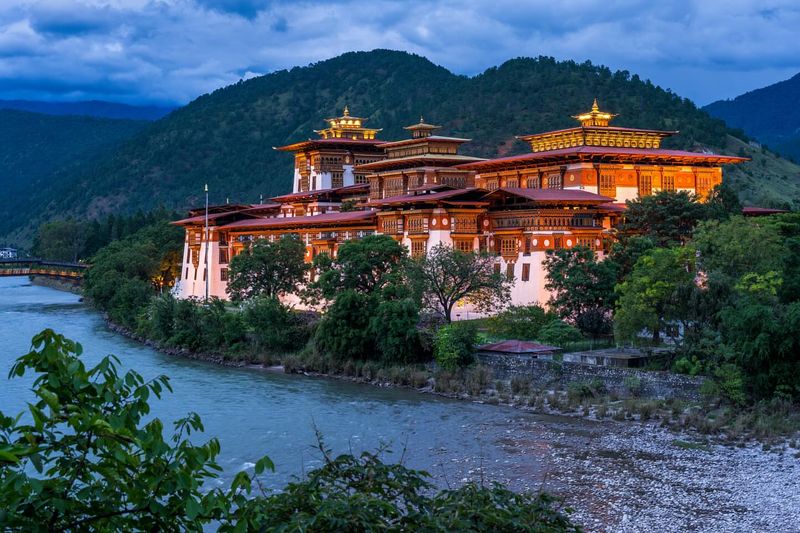 Bhutan – Himalayan Kingdom of Peace and Tradition