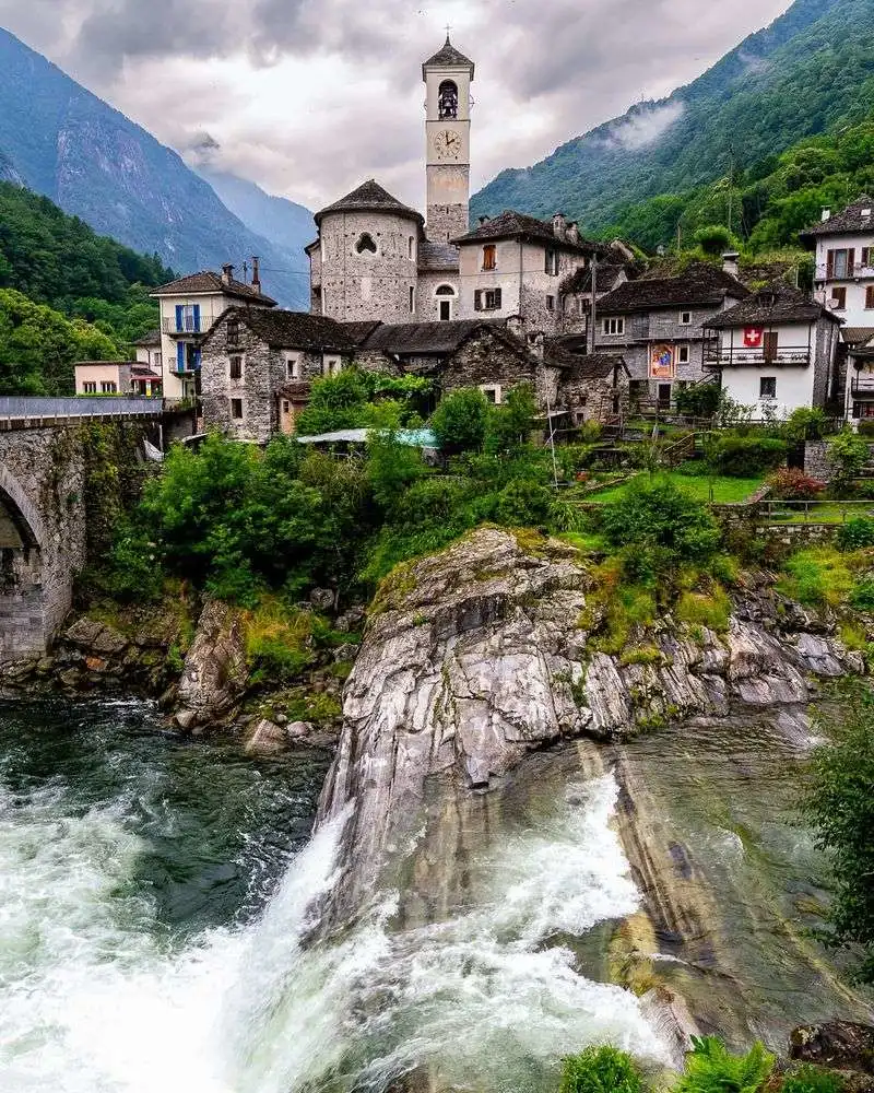 Lavertezzo – A Village Built Into Stone and Water