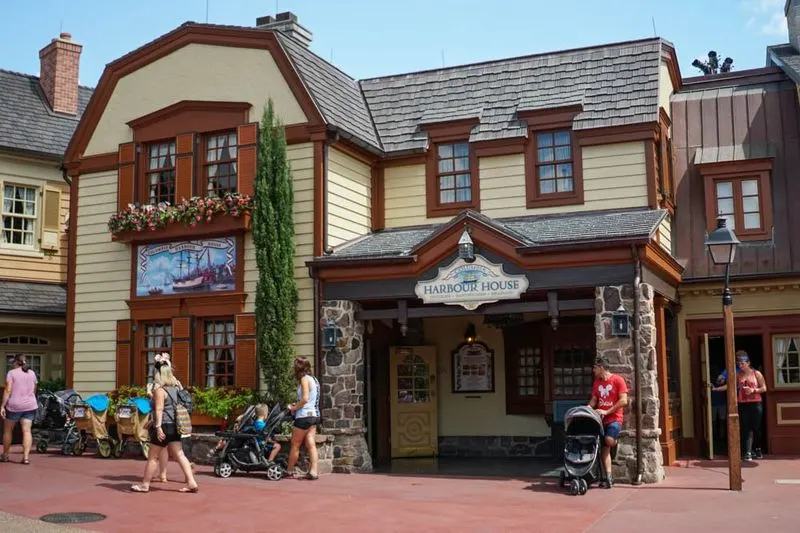 Columbia Harbour House