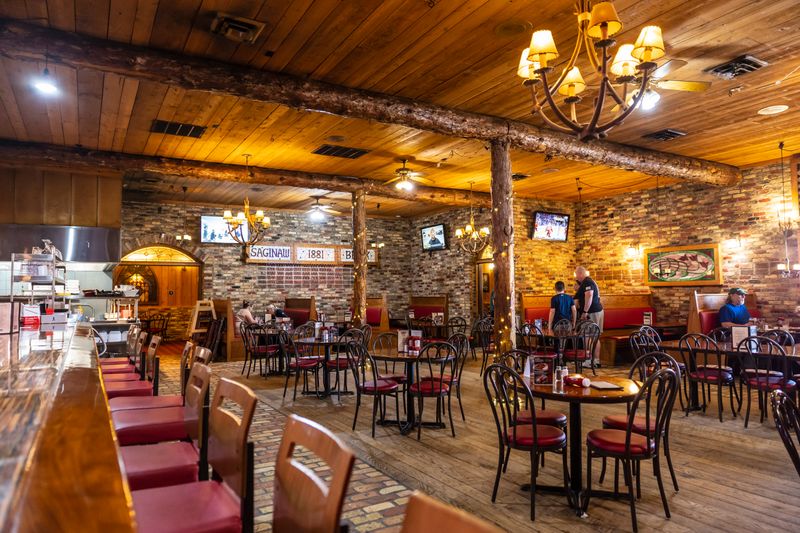 Timbers Bar & Grill, Saginaw